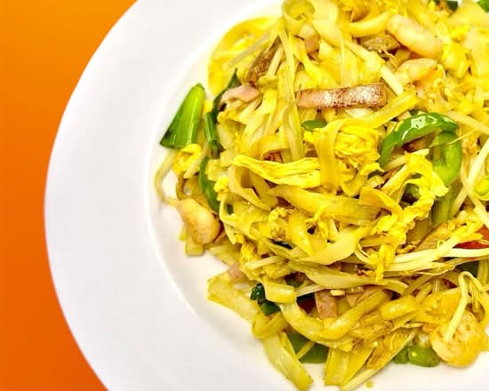 30. Stir-Fried Flat Rice Noodles (Kway Teow) / 炒貴刁
